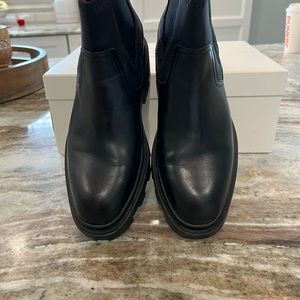 Ash Bootie size 37M / 7